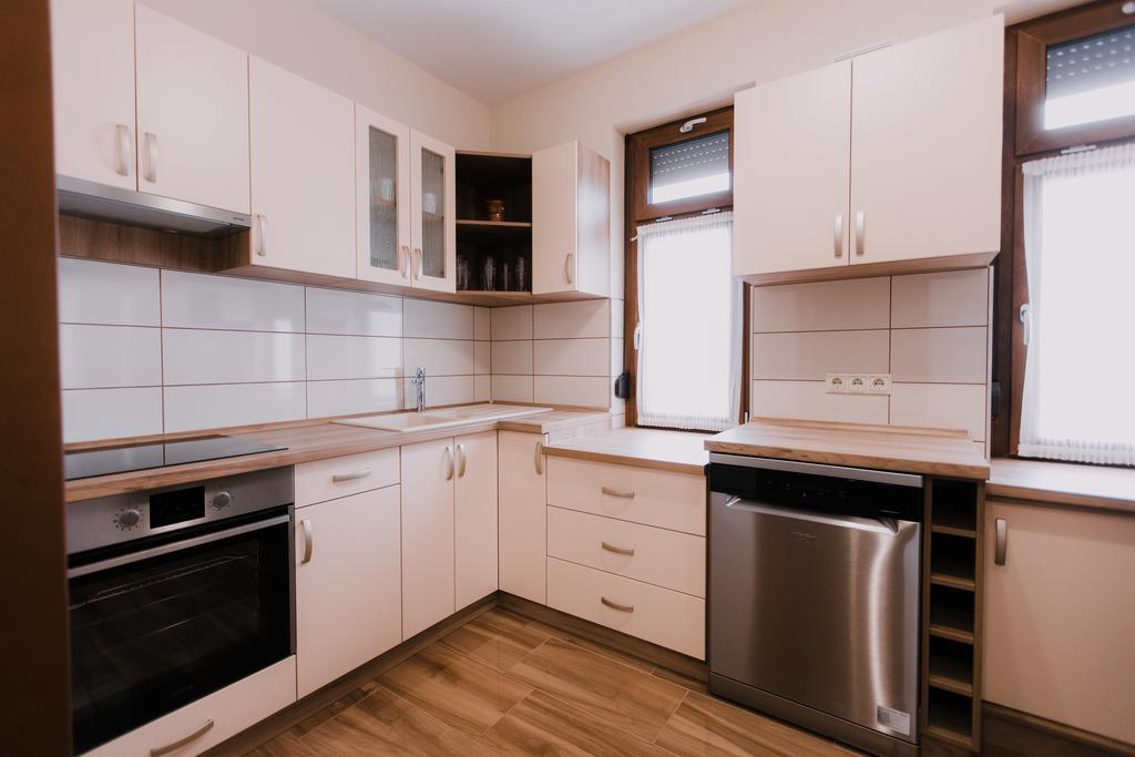 Németh Apartmanházak Mórahalom Extérieur photo