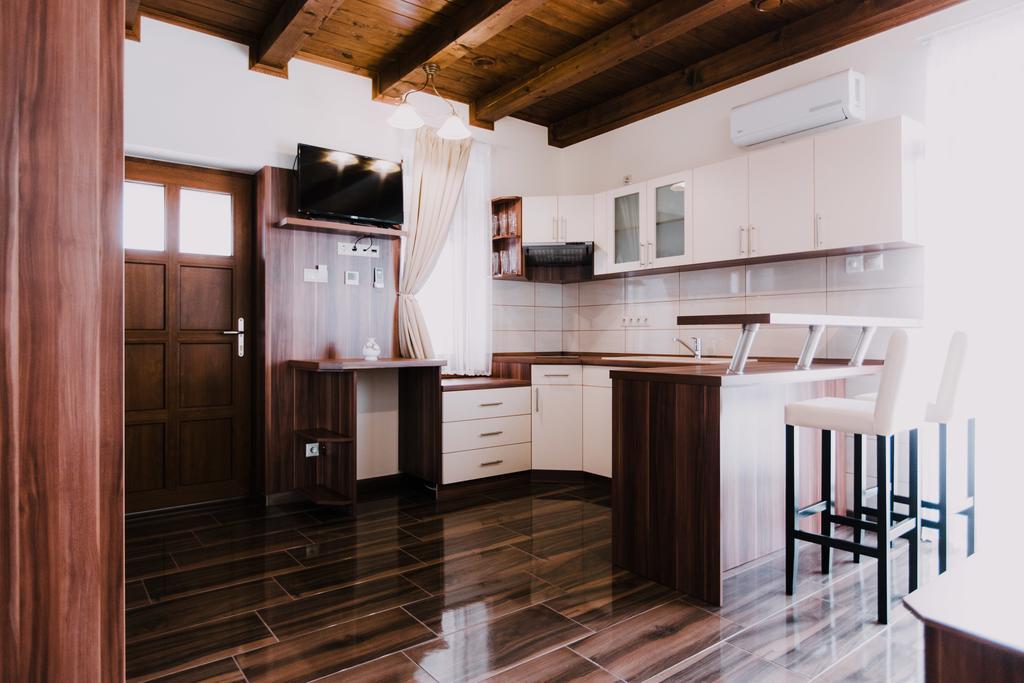 Németh Apartmanházak Mórahalom Extérieur photo