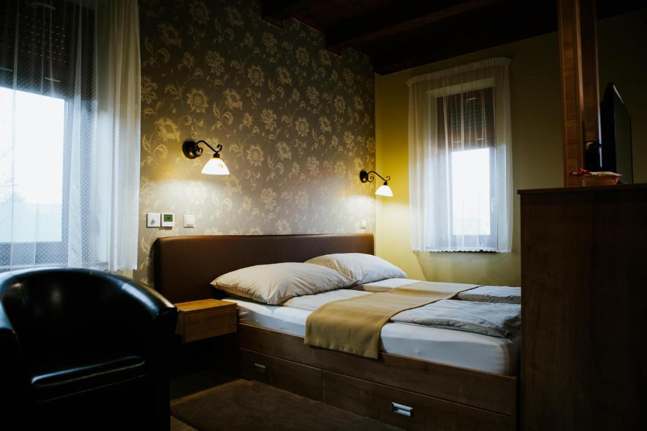 Németh Apartmanházak Mórahalom Extérieur photo